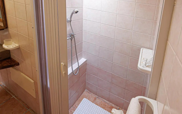 Exedra Holiday House