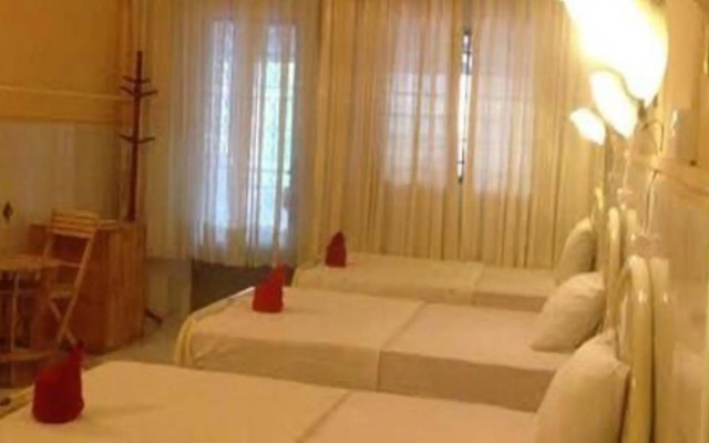 Longlin Guesthouse