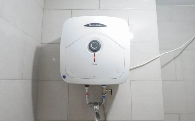 Comfy Studio Apartment Connected to Mall at Benson Supermall Mansion