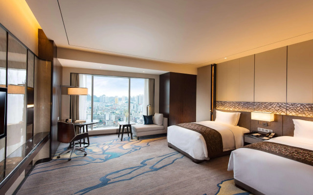 DoubleTree by Hilton Hotel Anshun