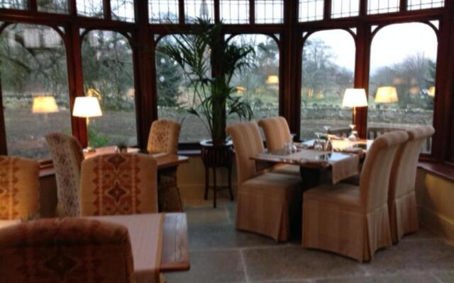 Westgate Manor