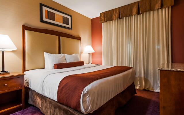 Best Western Plus Hannaford Inn & Suites