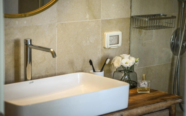 Andromeda 3 Bd apartment with pool & sea view