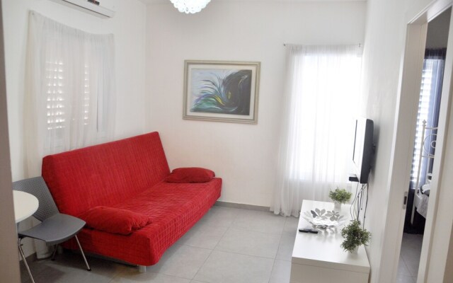 Isra Home Rothschild 8-2 Apartment