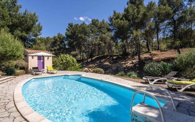 Luring Villa in Pouzols-Minervois with Pool