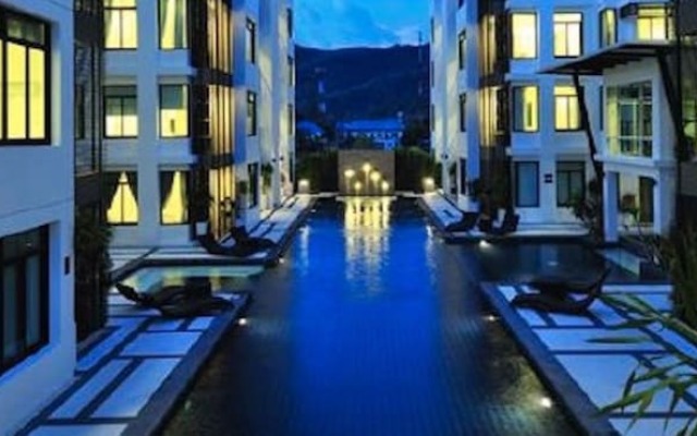 Kamala Regent 2 bedrooms Pool Access Apartment