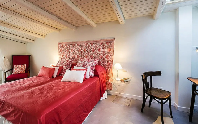 Luxurious Holiday Home in Acireale with Hot Tub