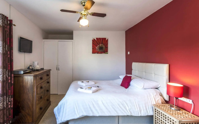 Parsonage Farm Inn