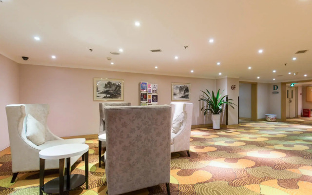 Soluxe Winterless Hotel Beijing