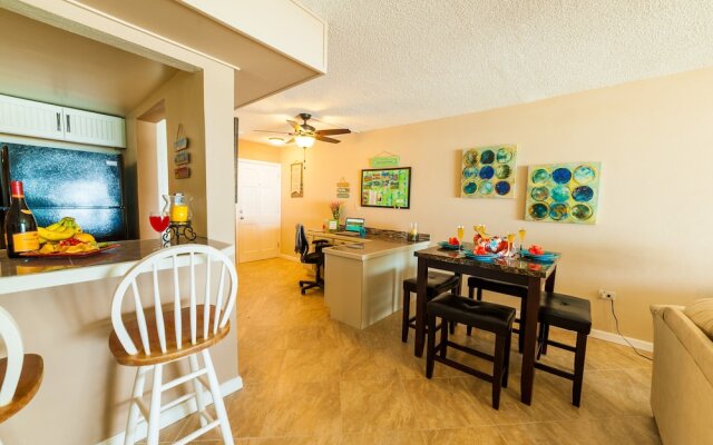 Gorgeous Ocean Views! Welcome to Bella Breeze! BeachFront 2BR 2BA