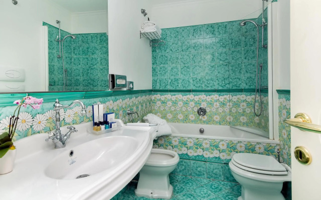 Relais Maresca Luxury Small Hotel