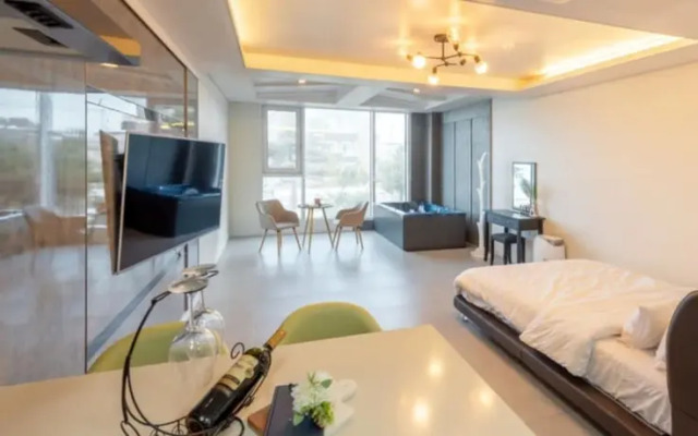 Goseong Honey Hooney Pension