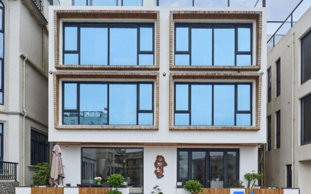 Floral Hotel·Shengsi Fengshe hotel (Nanchangtu Beach)