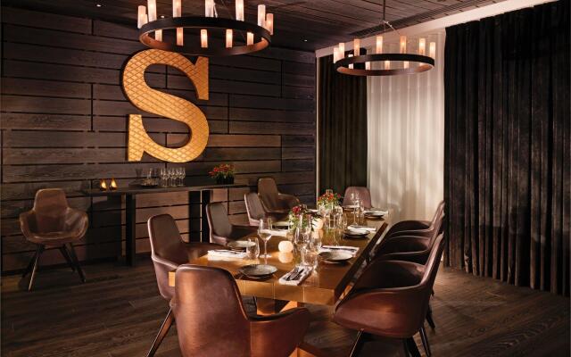 Sea Containers London