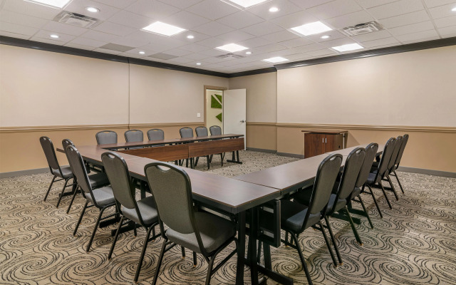 Best Western Plus Waltham Boston