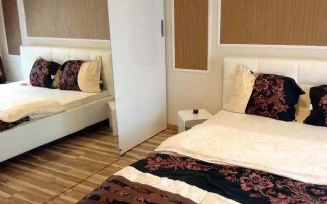 Apartment Rybalkova