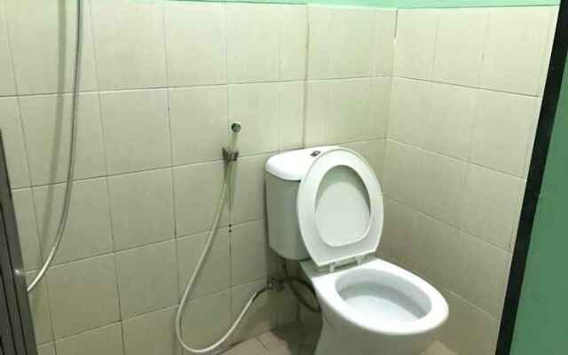 Simple Room At Tanjung Duren 647