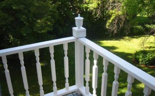 Rosedell Bed & Breakfast