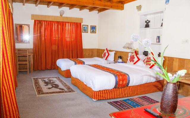 Hotel Om's Home