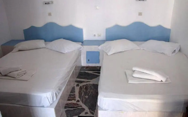 Perissa el mar rooms