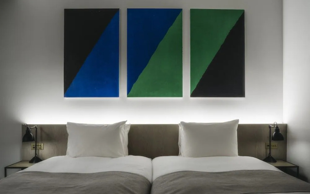 Shiroiya Hotel