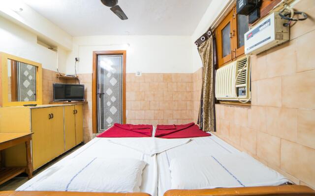 SPOT ON 45433 Sree Radha Lodge