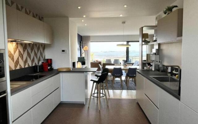 LUXURY T3 neuf de standing Front de mer vue 180