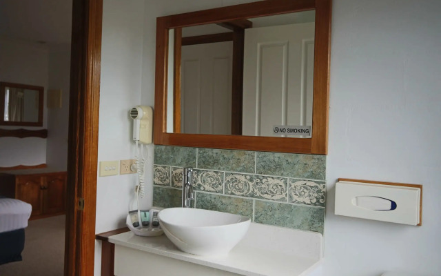 Swansea Cottages & Lodge Suites
