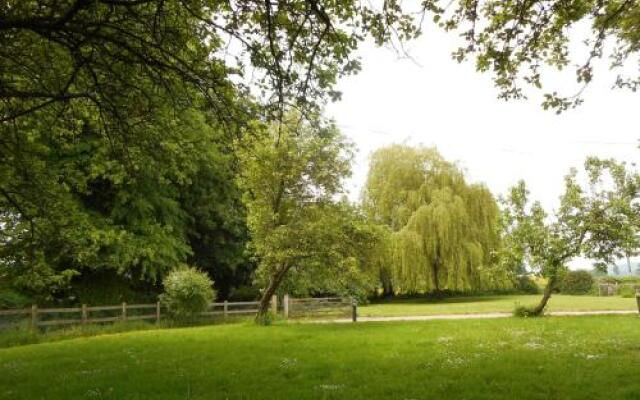 Llansabbath Country Farmhouse B&B