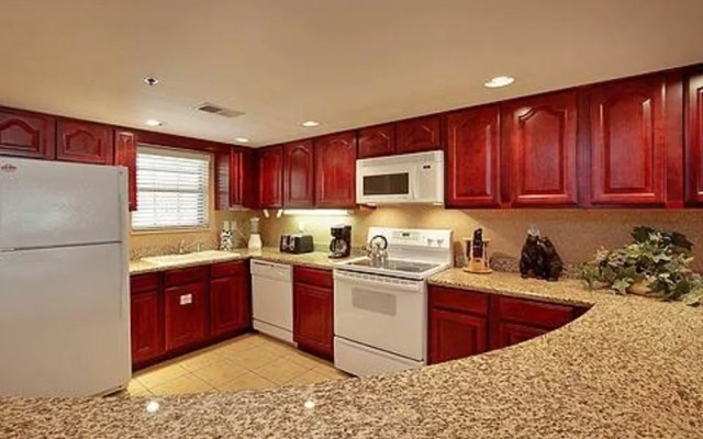 The Gatehouse 305 by RedAwning