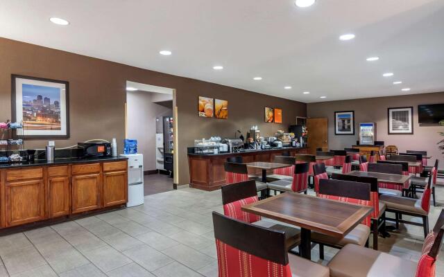 Comfort Inn & Suites Lees Summit - Kansas City