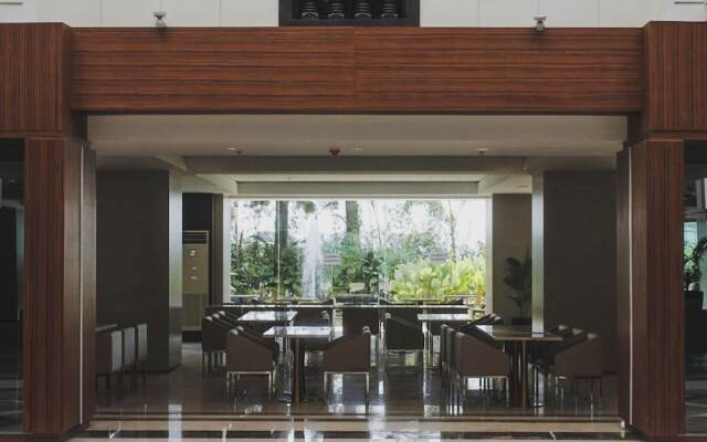 The Plaza Garden Hotel and Residences