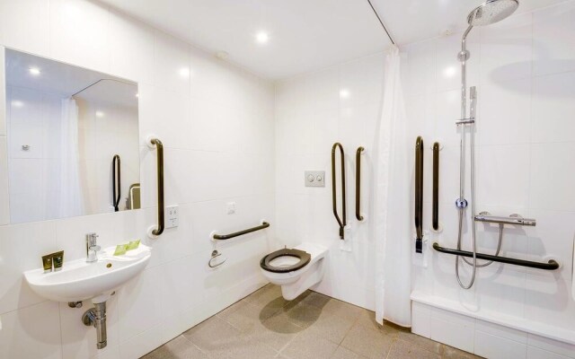 Elegant and modern city centre studio