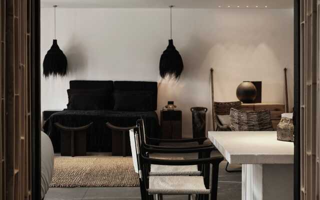 O by Myconian Collection