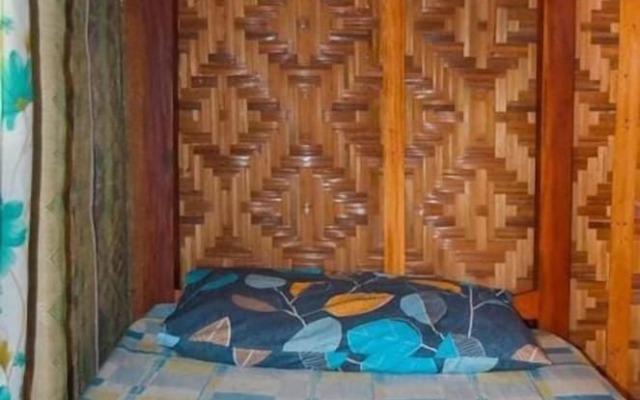 Titanic's Nipa Huts by Hiverooms