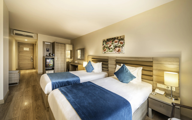 Rox Hotel