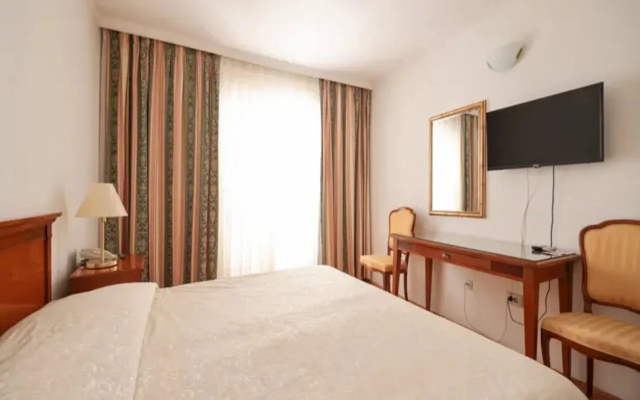 Hotel Val All Inclusive