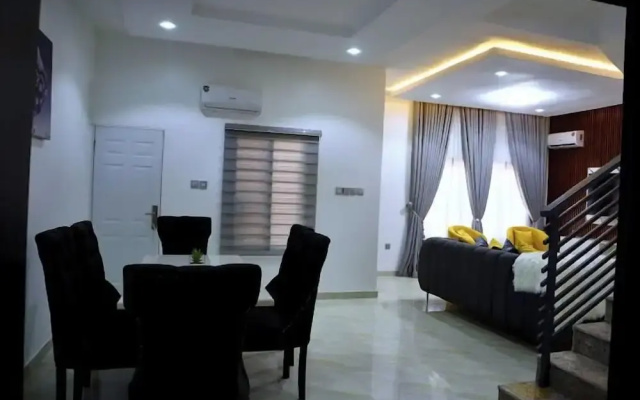 Duplex 16 Apartments
