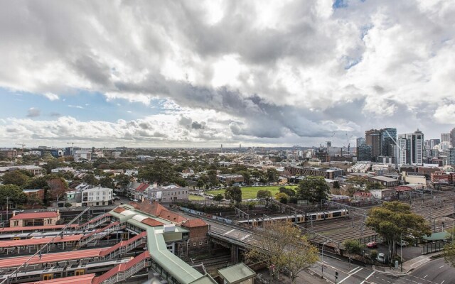 Redfern One Bedroom Apartment with Views
