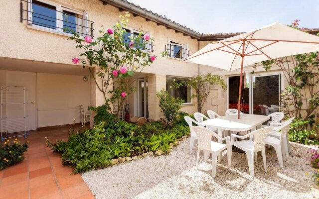 Villa With 4 Bedrooms In Genissac, With Private Pool, Furnished Garden And Wifi