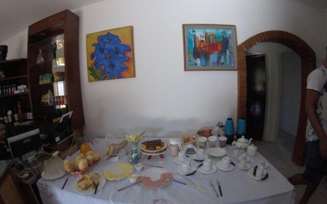 Lar Doce Lar Hostel & Pousada