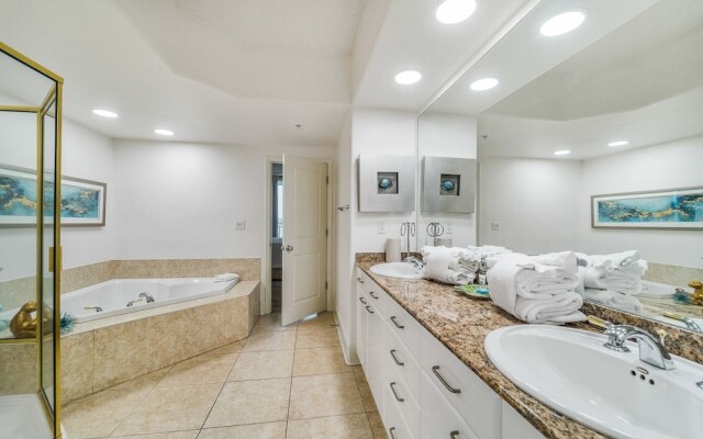 Crb0205 3 Bedroom Condo