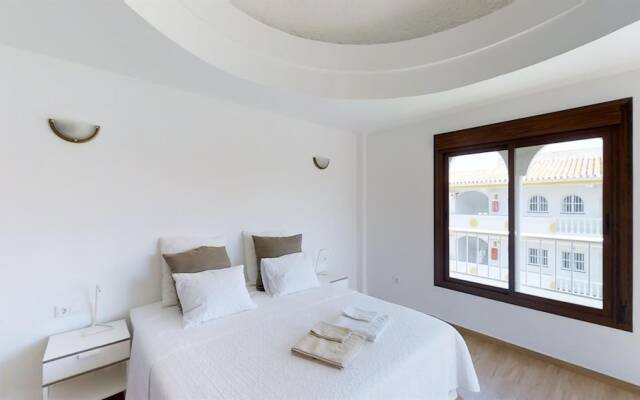 Fantastic First Line Penthouse