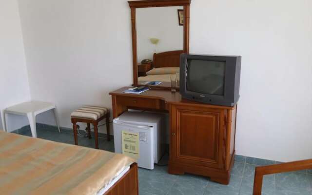 Sirilora Hotel