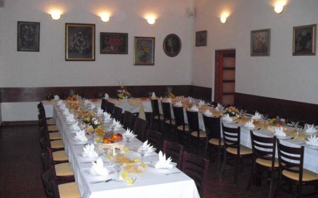 Městský Hotel Dorinka