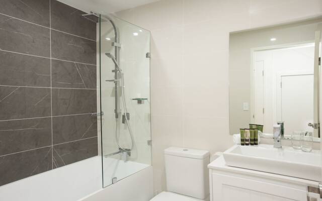 Bream penthouse (672i)