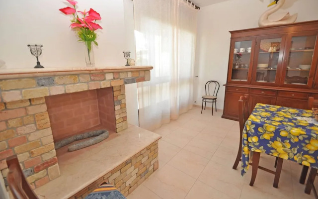 Villa Magnolia 1 Sleeps 8 Close to the sea