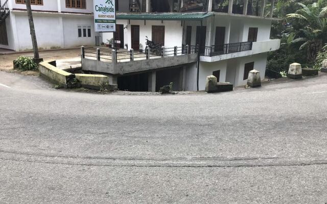 Canalside Villa & Guest House