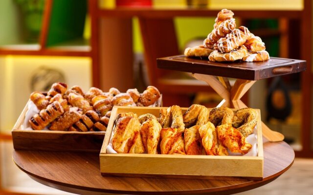 Holiday Inn Edinburgh by IHG