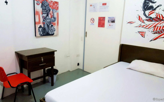 Lokal Hostel